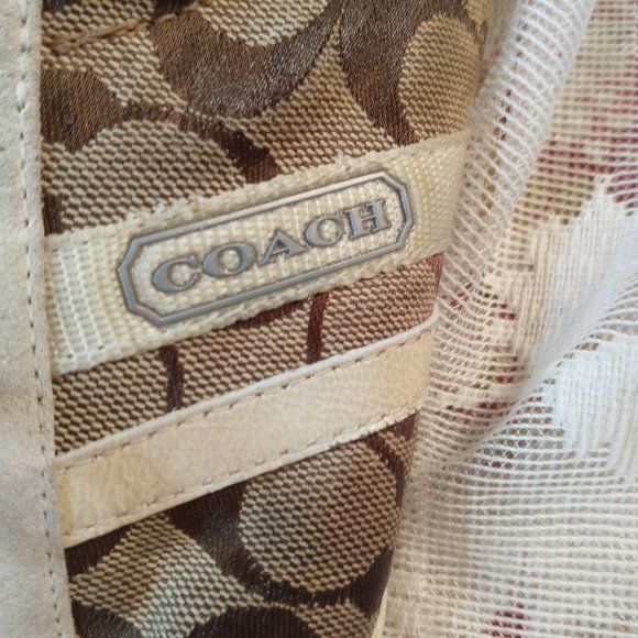 SALE...Coach Katelyn signature C tie up sneakers gold & cream sz 7W - Picture 2 of 5